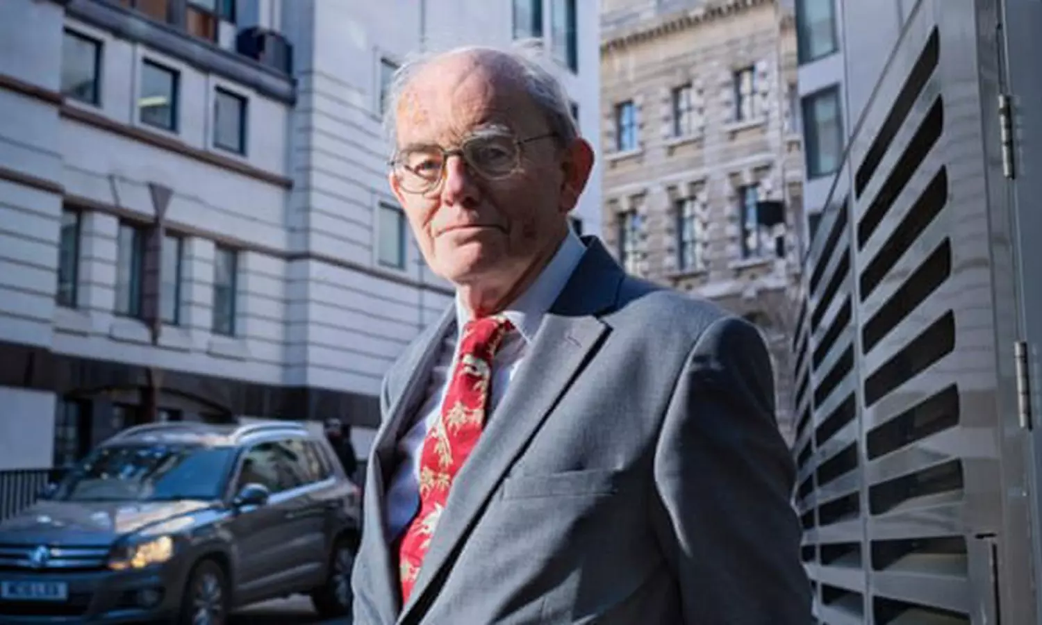 UK court upholds journalists right to withhold name of source