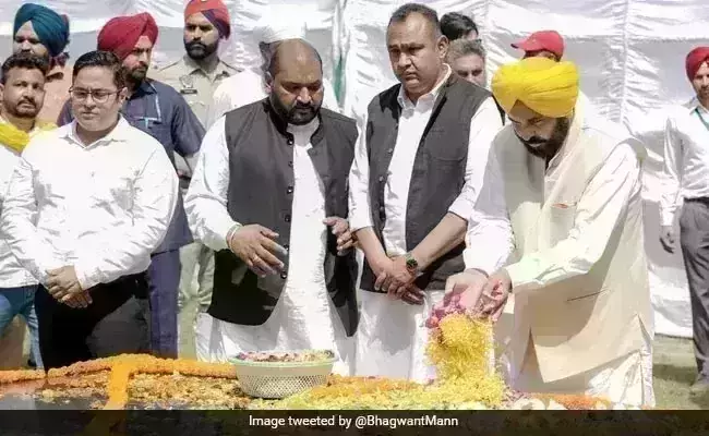 Punjab Chief Minister commemorates Sukhdev, Bhagat Singh and Rajguru