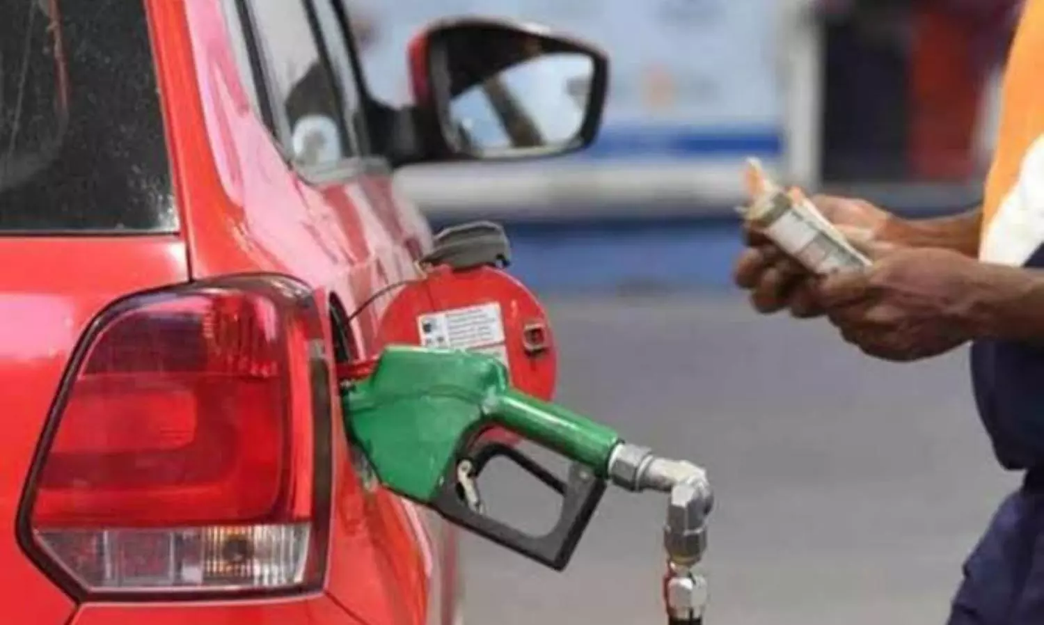 Fuel prices surging due to Ukraine war: Nitin Gadkari