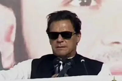 Terrorism case: Pak court extends Imran Khans pre-arrest bail