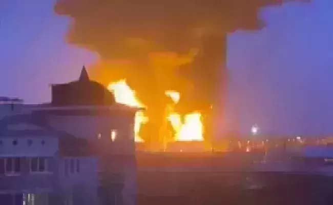 Ukraine chopper enters Russian airspace, strikes fuel depots