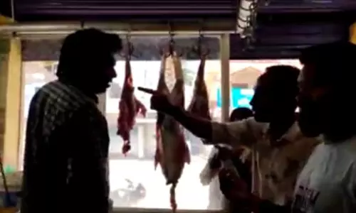 Meat sales during Navratra are allowed in Ghaziabad after the mayor reverses the ban