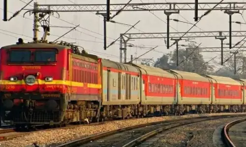 Bodies of 5-yr-old, woman found on railway tracks in two districts in Bengal