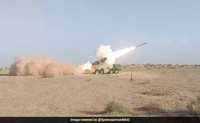 Pinaka Missile Systems successfully test-fired by India Pinaka Missile Systems successfully test-fired by India