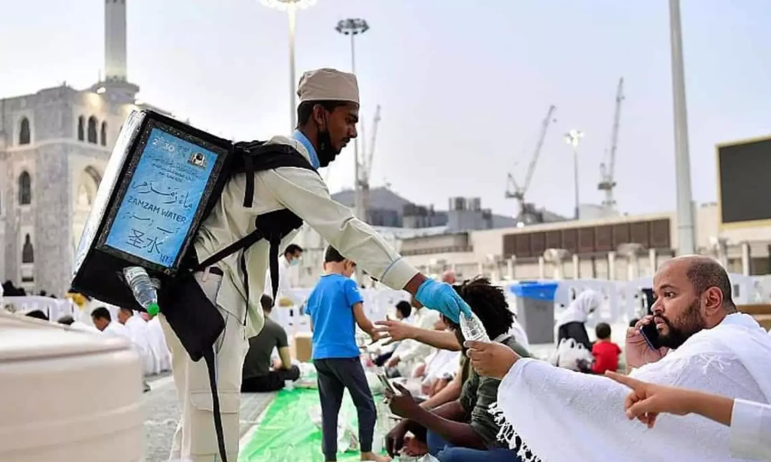 Grand Mosque in Makkah serves 8mn litres Zamzam in first 10 days of Ramadan
