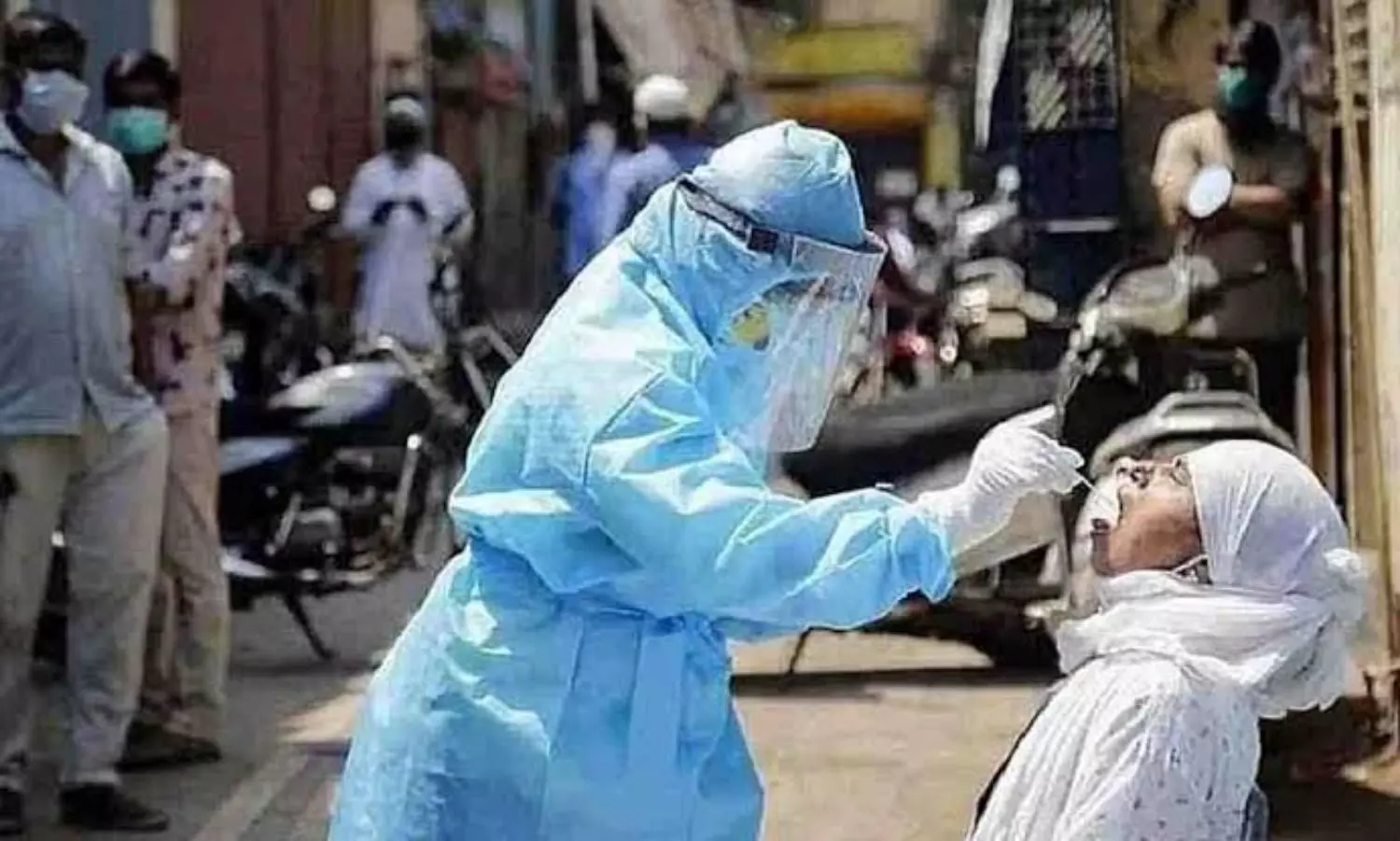 Delhis daily Covid-19 cases rise again, nearly 50% surge since Tuesday