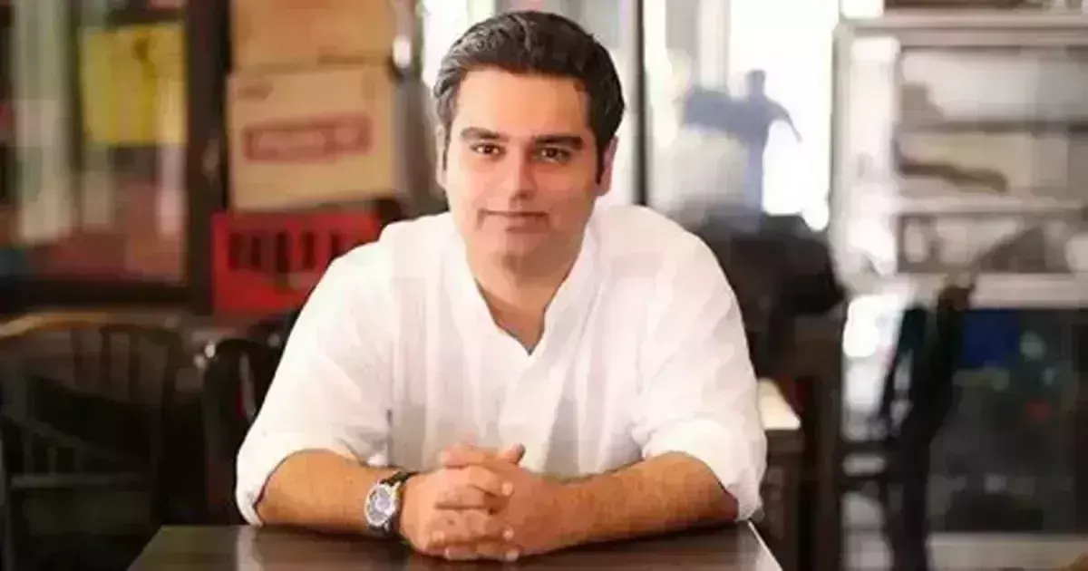 Furniture designer refuses to build desk for PMO over atrocities against Muslims Furniture designer refuses to build desk for PMO over atrocities against Muslims