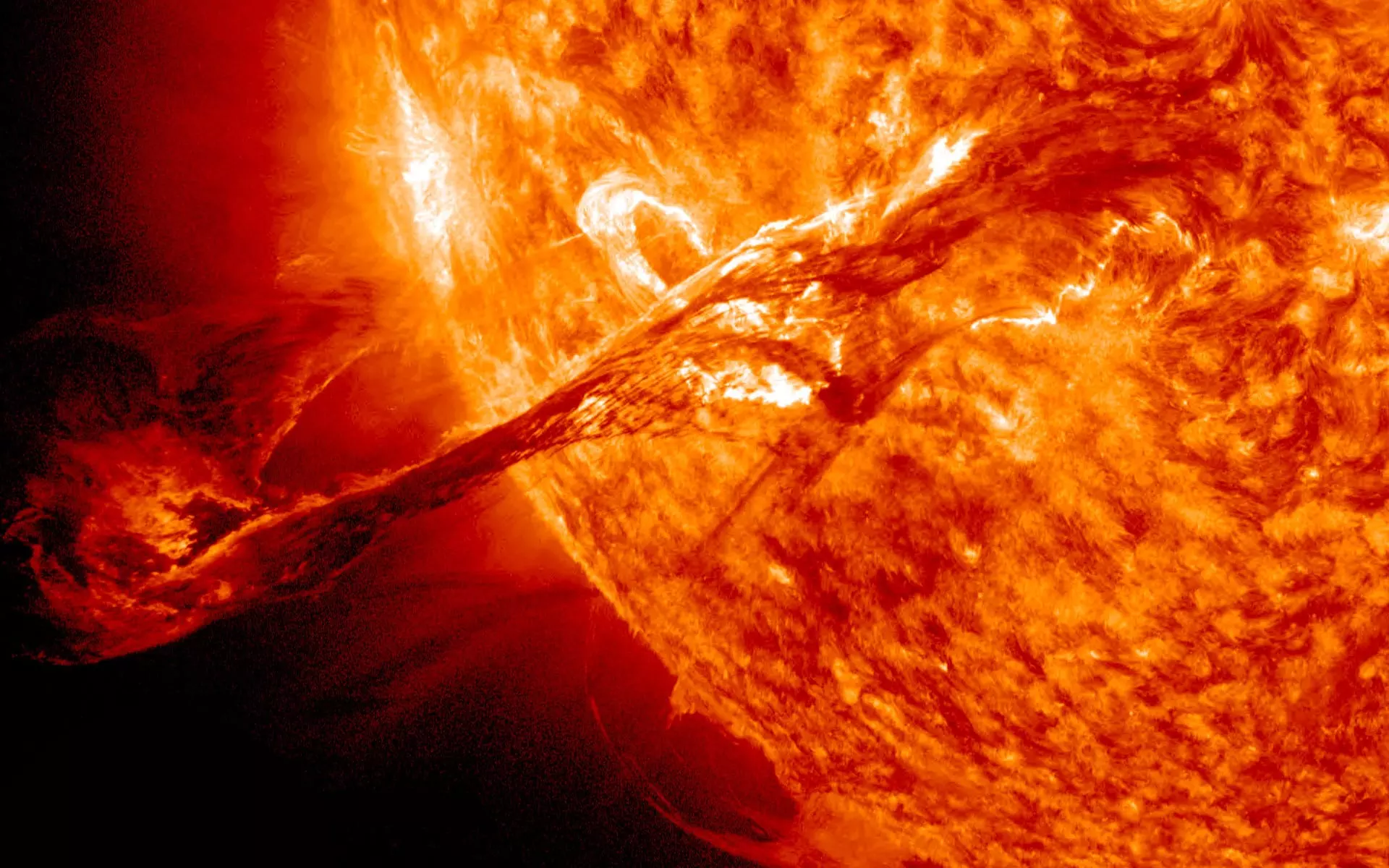 Satellites may be affected by a solar flare, says Indian scientists Satellites may be affected by a solar flare, says Indian scientists
