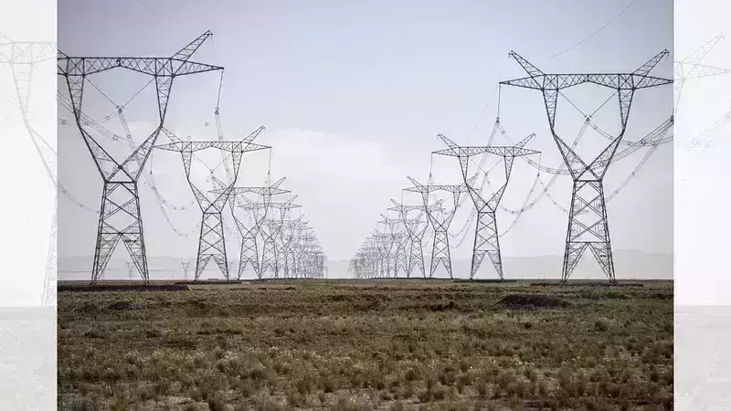 "Looming power crisis" blamed for 8-hour blackouts in India