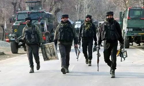 One security  personnel killed, 4 injured in encounter in J&K ahead of PMs visit