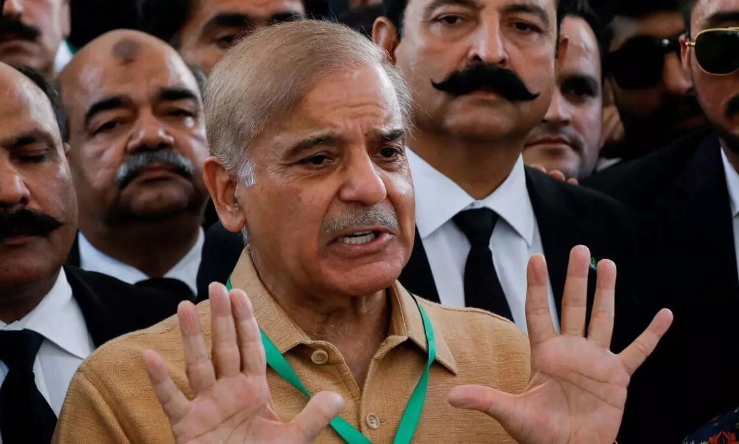 Repair ties with India, defuse ethnic, religious conflicts: Pak intellectuals to new PM