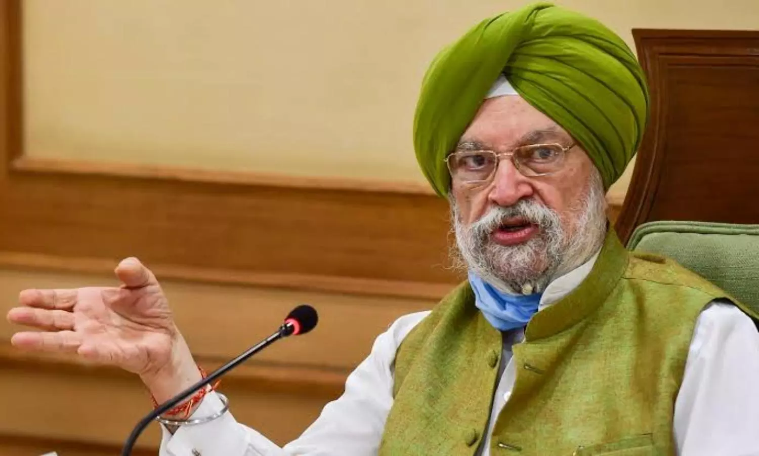Union Minister Hardeep Puri slams Oppn-ruled states over high petrol, diesel prices
