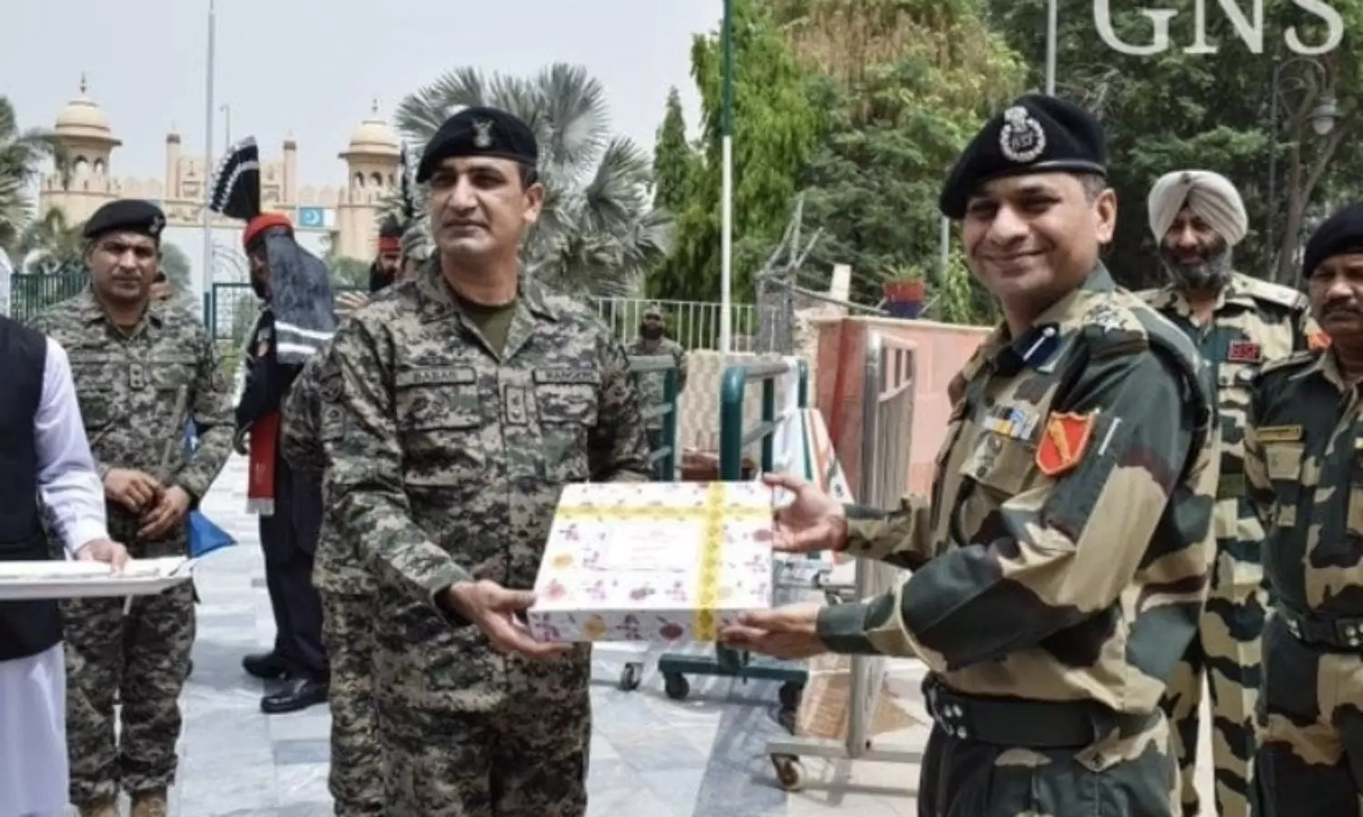 Indian and Pakistan armies exchange sweets on LoC to celebrate Eid