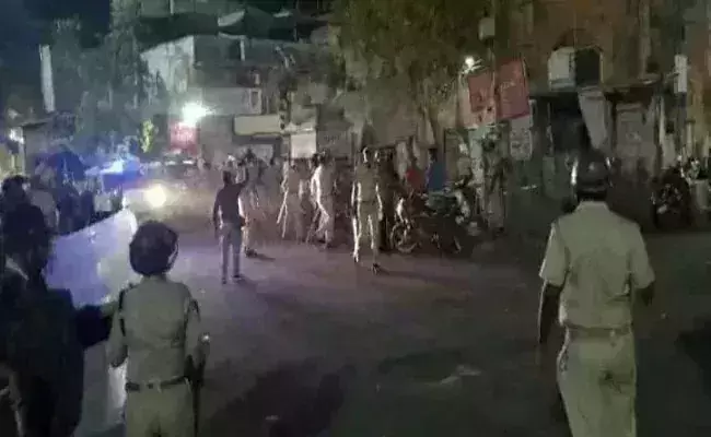 Two communities clash in Jodhpur, internet suspended