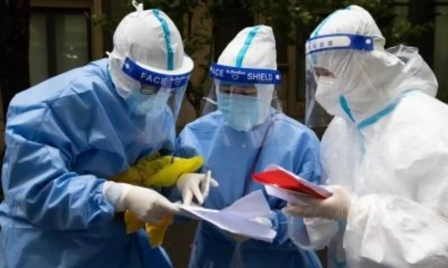 Shanghai reports 260 confirmed cases amid local spread