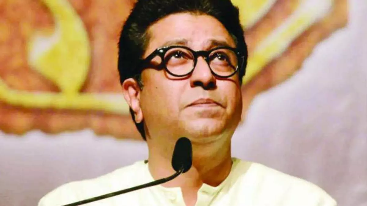 Raj Thackeray maintains provocative tempo;  MNS workers chant Hanuman Chalisa near mosque in Mumbai