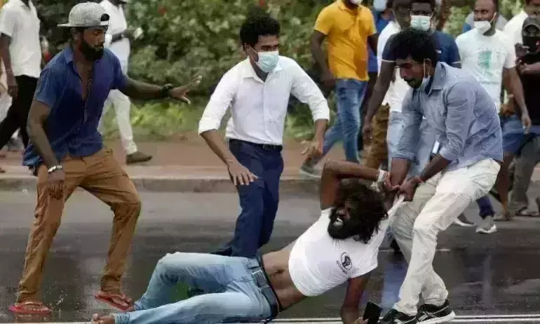 5 killed in Sri Lank as violence escalates