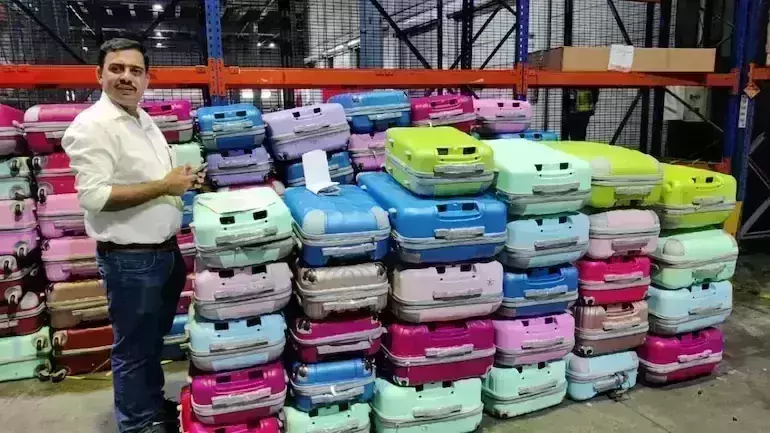 Intelligence officers seize 62 kgs of heroin at Delhi airport