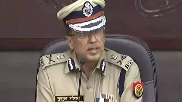 UP Police Chief removed for Disobeying Orders
