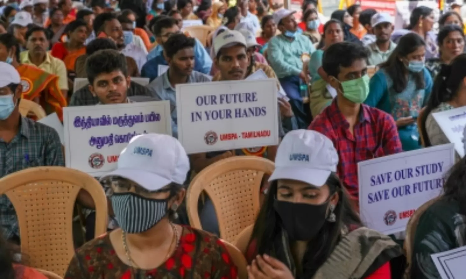 Medical students from Ukraine seek completion of course in India