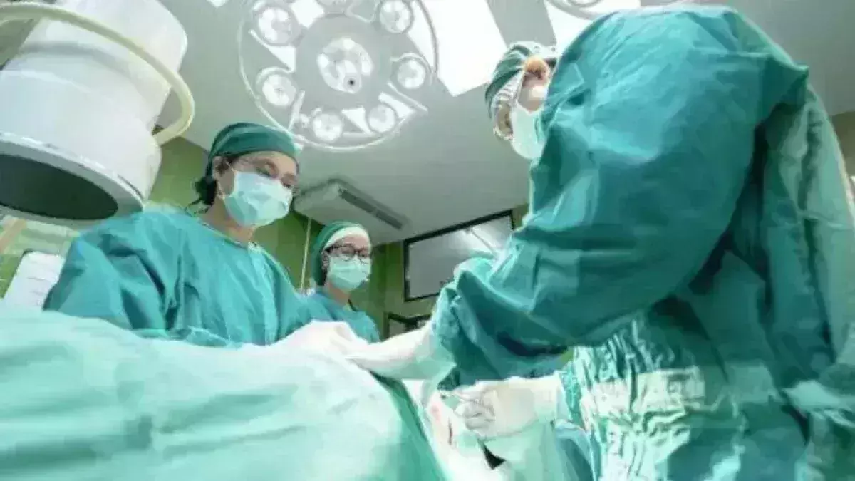 Doctors in Hyderabad remove record 206 kidney stones in 1-hour surgery