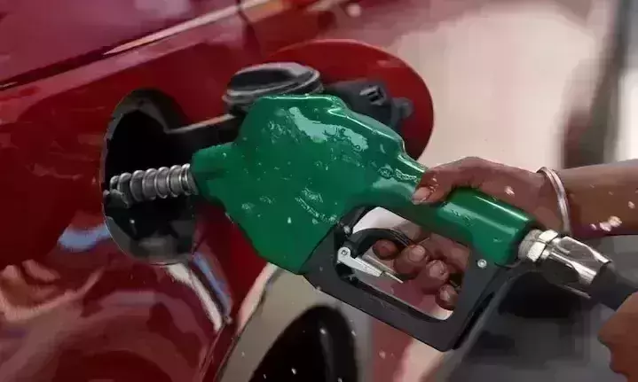 Centre slashes excise duties on petrol and diesel by Rs 8 & Rs 6