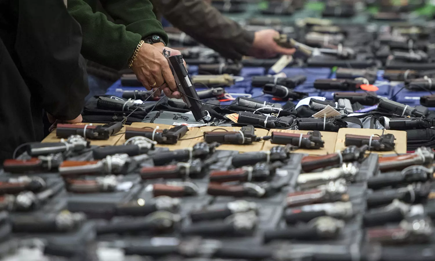 Why gun control is hard to happen in the US?