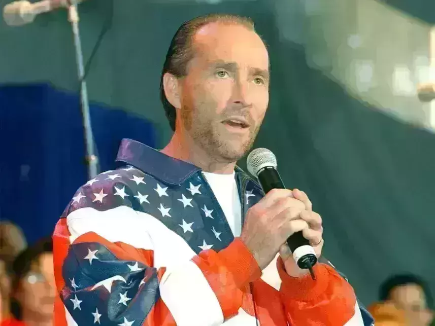 Lee Greenwood pulls out of gun lobbying group-sponsored concert