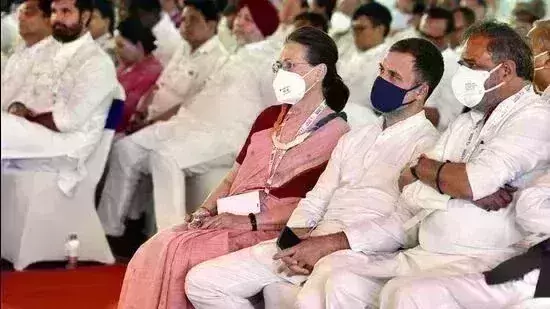 To counter BJP in cow belt, Congress decides to try Hindi