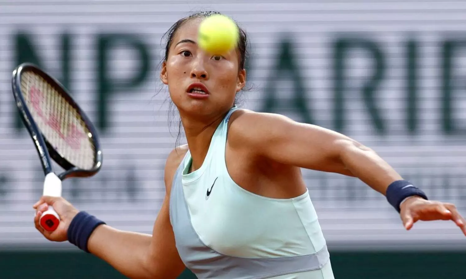 Menstrual cramps crushes Chinas Qinwen Zhengs French Open dream