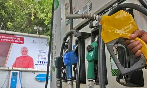 24 states demand higher commission, says wont buy fuel on Tuesday