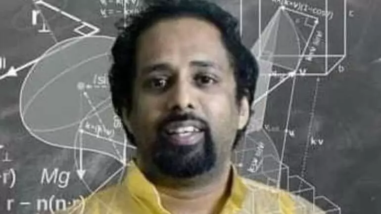 Complaint filed against Karnataka textbook review committee chairman
