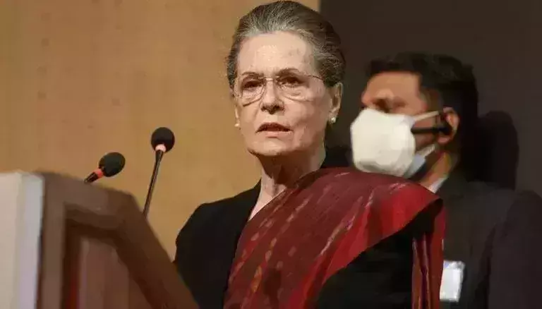 Congress chief Sonia Gandhi tests Covid positive