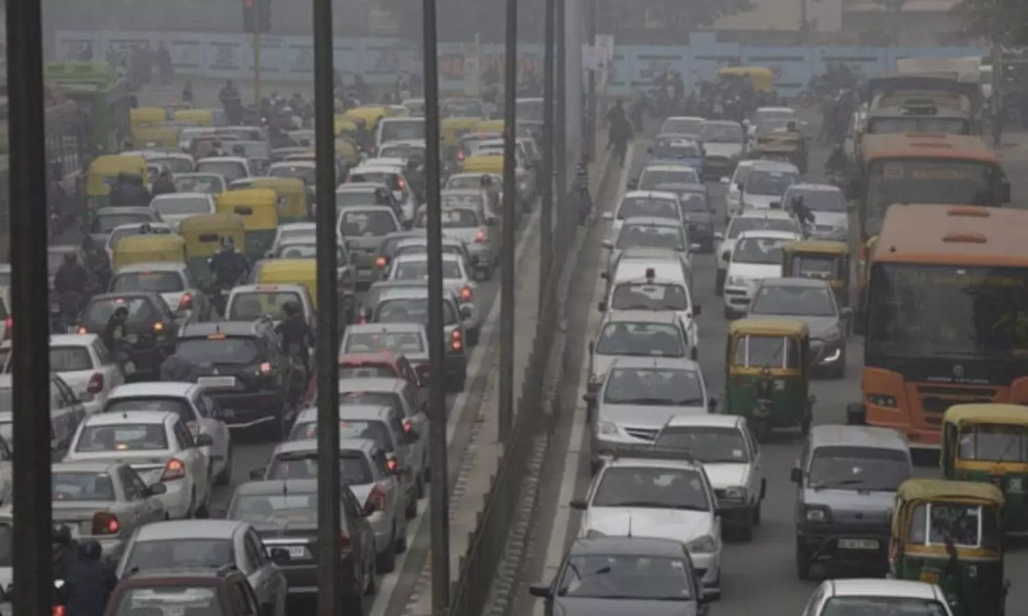India to overcome toxic air problem by recycling millions of old cars