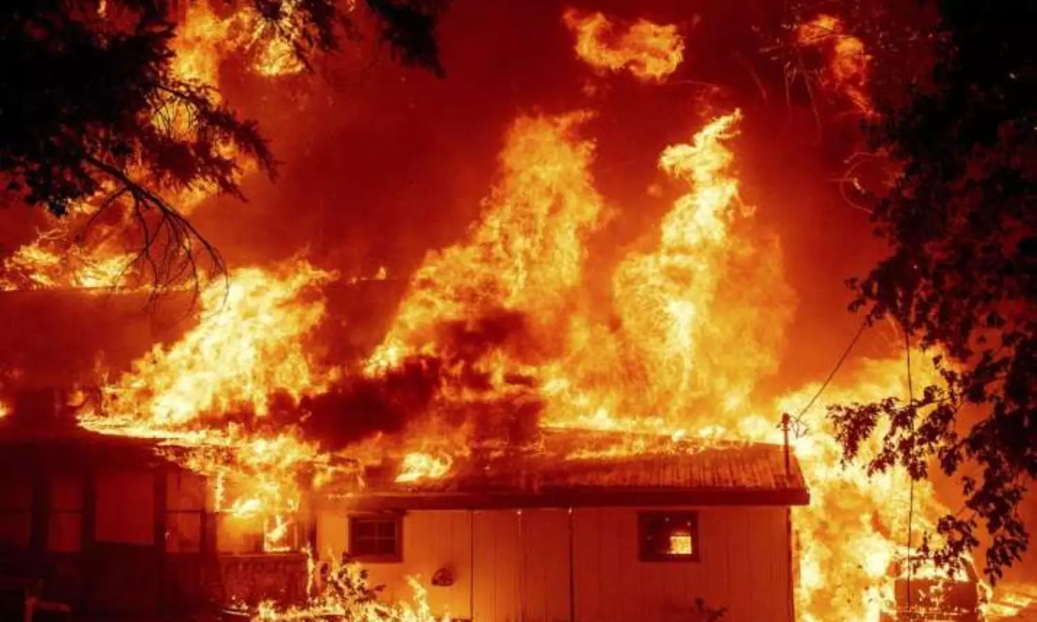 Massive fire breaks out in Rajasthan, Police suspect crude oil theft