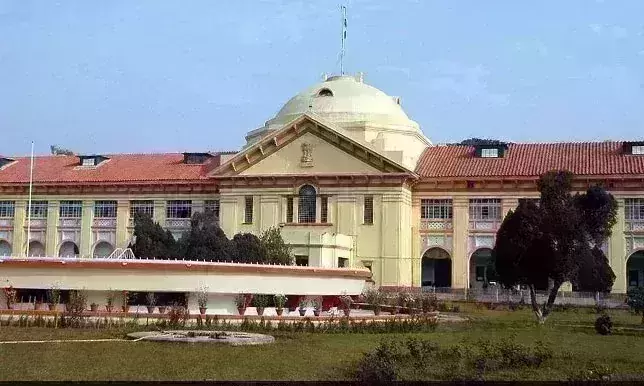Patna judge pulls up IAS officer on "Dress code"