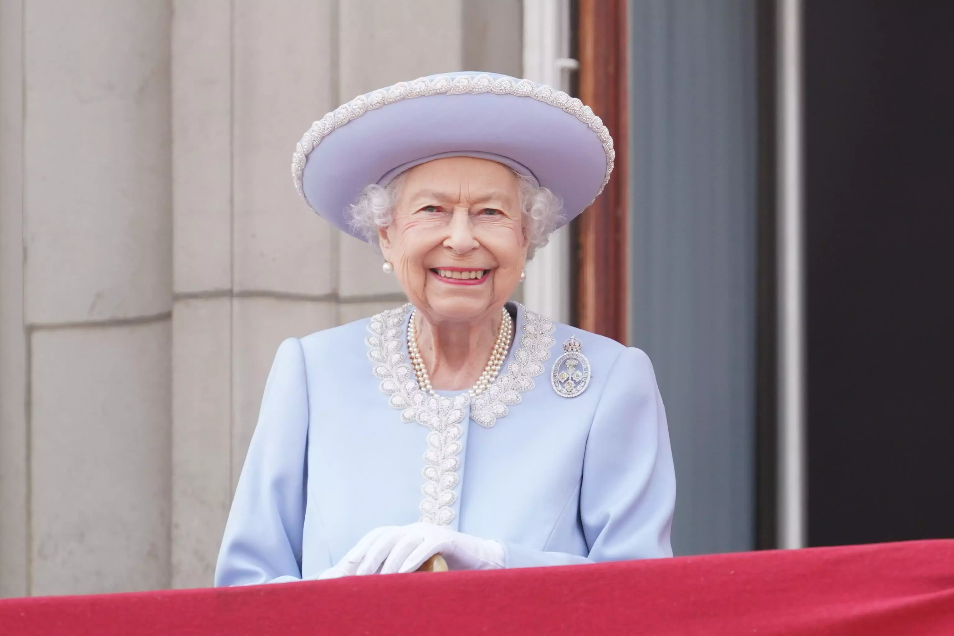 Elizabeth II under medical supervision; doctors express concern
