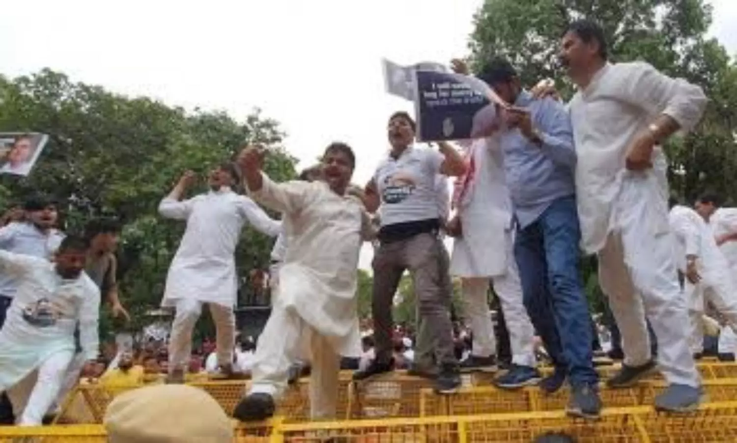 Congress to meet President Kovind over police atrocities on members