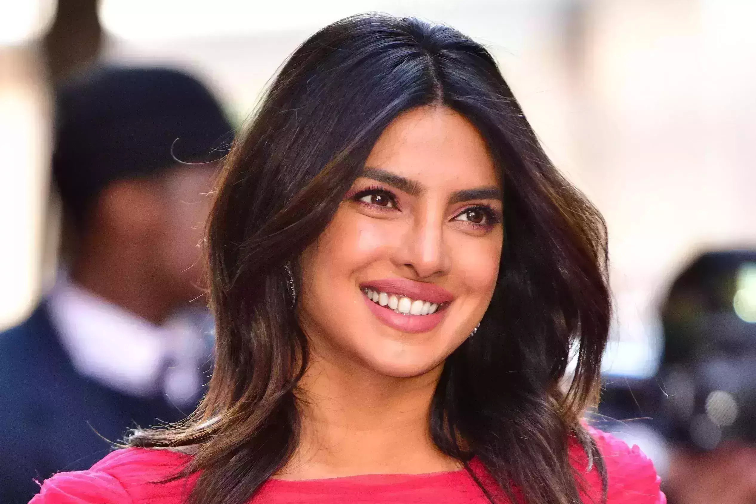 Priyanka Chopra tired of Bollywood politics; moved to US as she had beef with people in industry