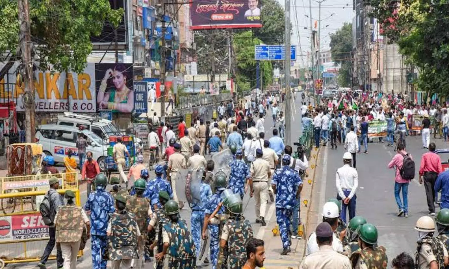 Agnipath stir: States under strict vigil as army aspirants call for Bharat Bandh today