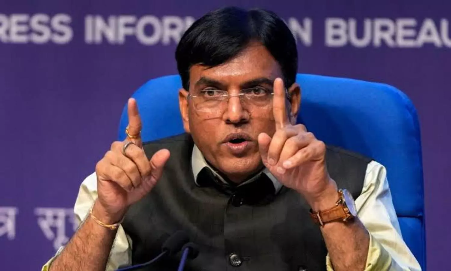 Health Minister Mansukh Mandaviya to chair review meeting today amid rising Covid cases