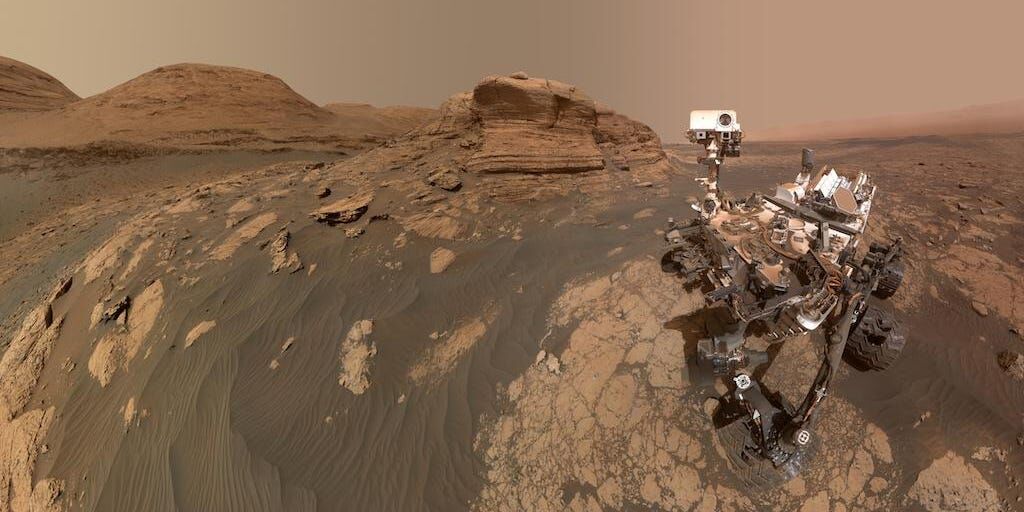 Mars has ancient ponds and deserts, NASA rover captures images