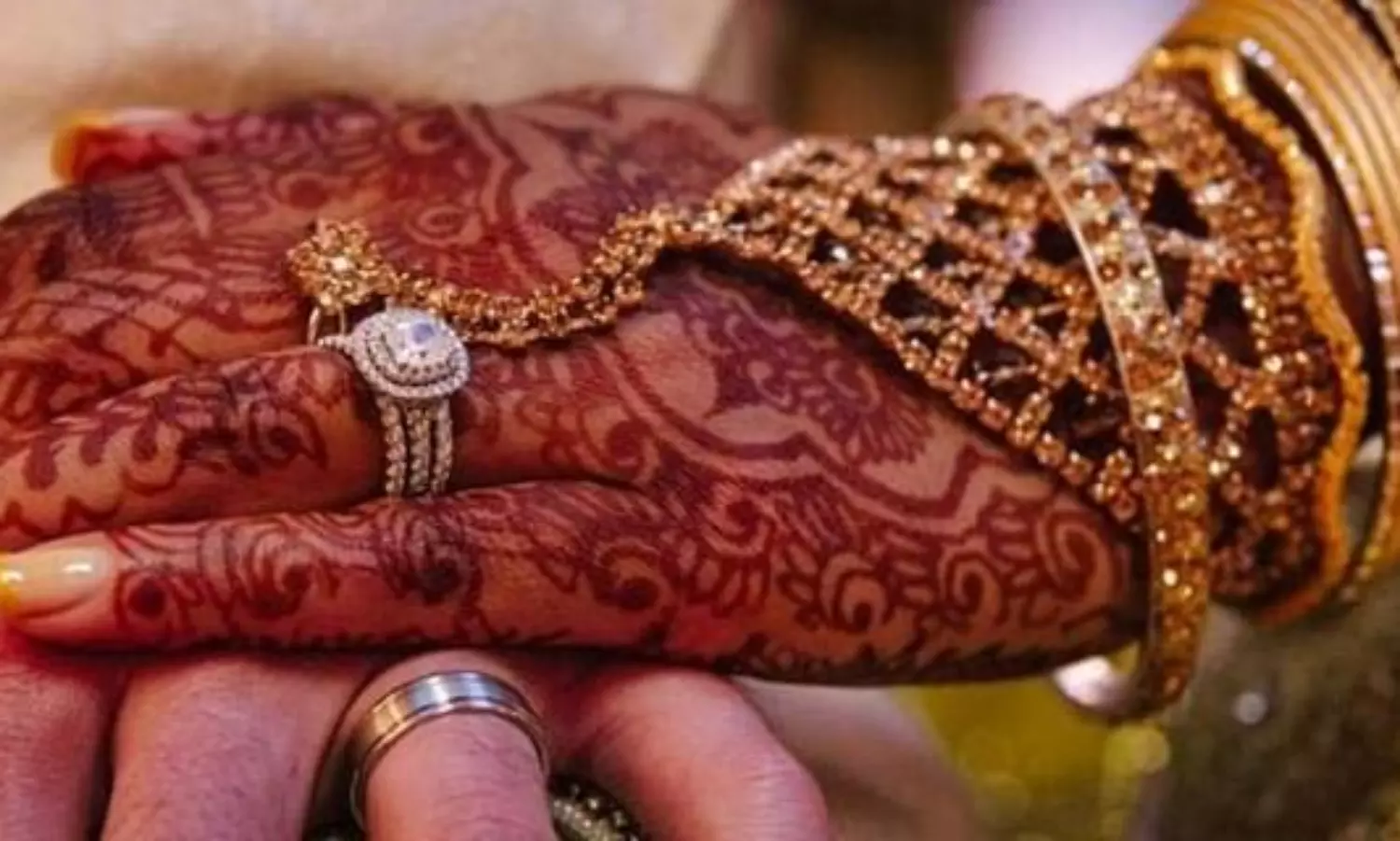 Delhi court urges to ‘make prenuptial agreement compulsory’ as it grants divorce