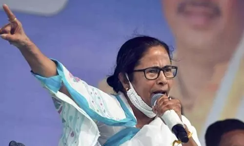 Centre withholds MGNREGA funds, Mamata says will use state funds