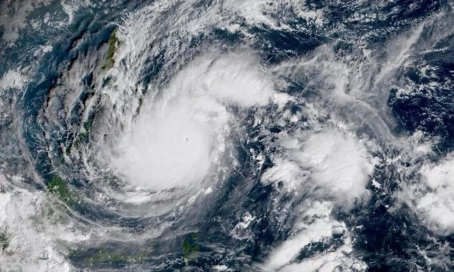 Typhoon Chaba: Over 24 sailors lost in a shipwreck in the South China Sea