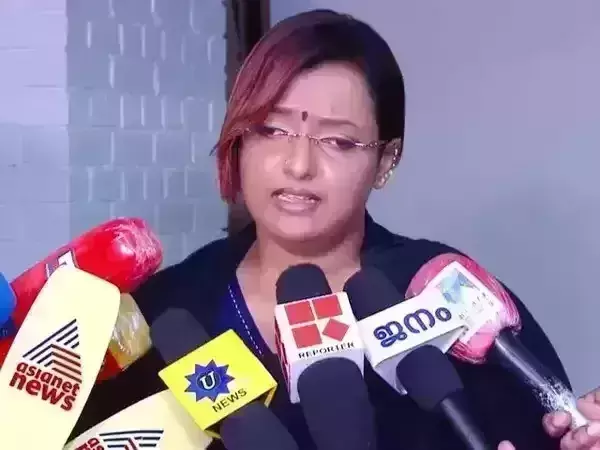 Swapna Suresh complains of death threat, accused arrested