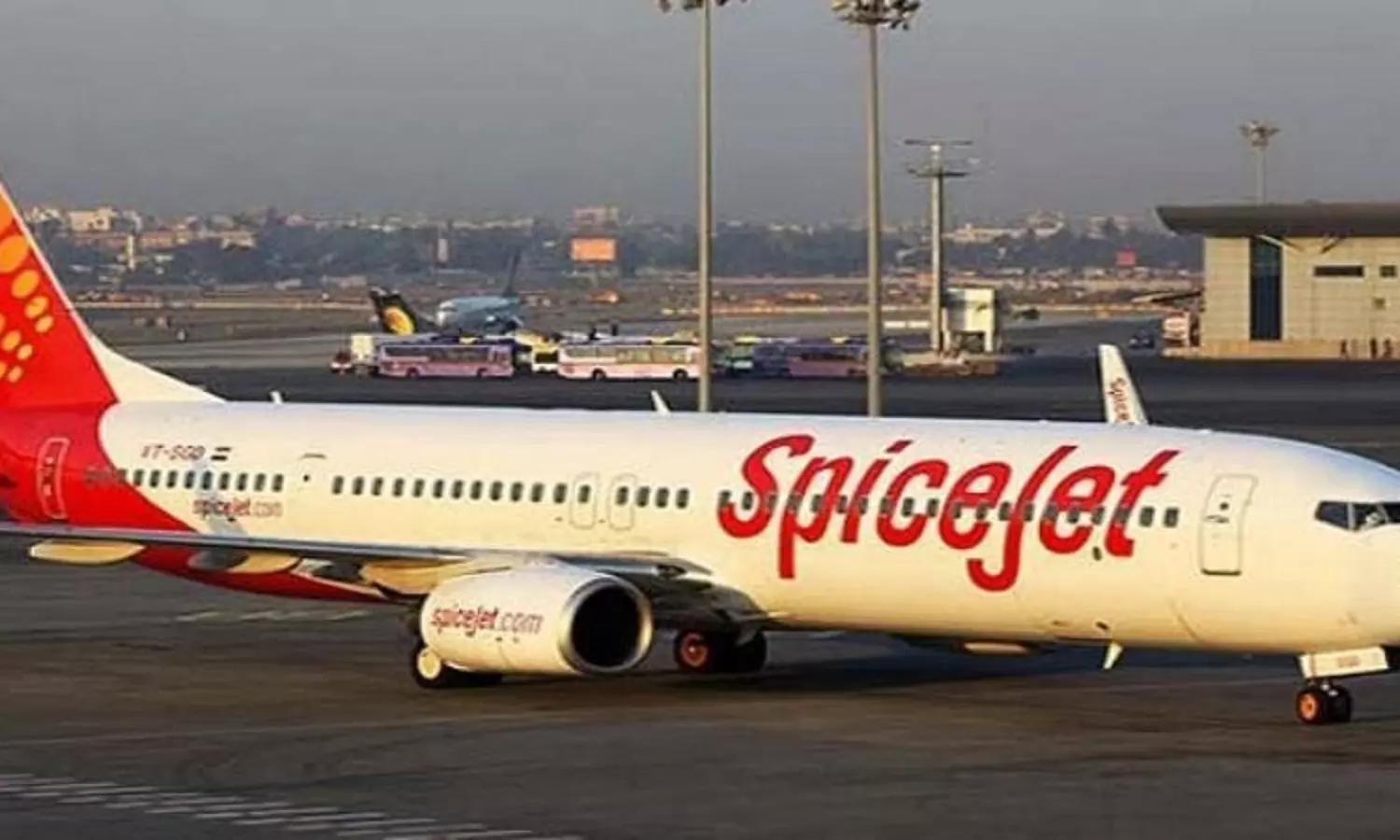 SpiceJets 9th technical malfunction in 24 days; Dubai-Madurai flight delayed