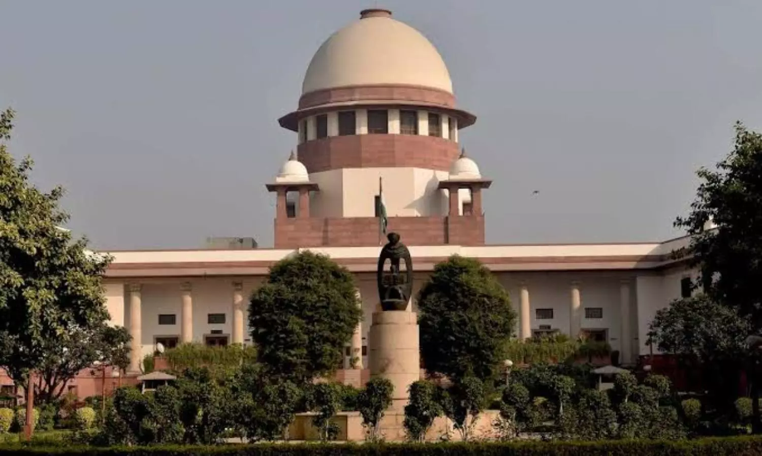 SC agrees to hear pleas challenging Ktaka HCs order on hijab next week