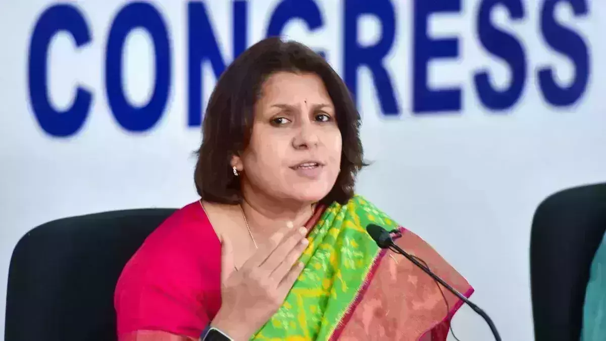 Modi is harmful for the rupee, alleges Congress