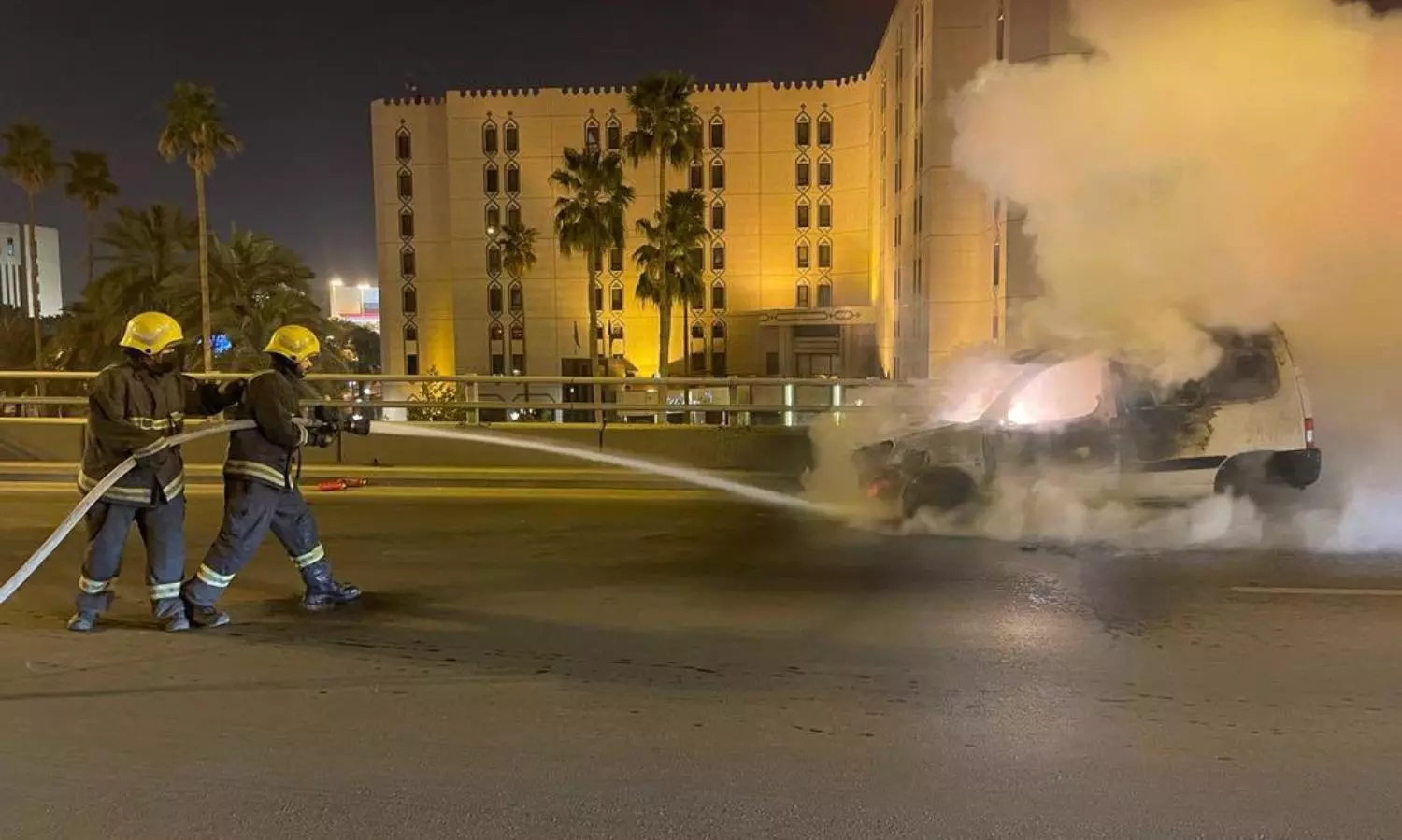 Saudis Civil Defence warns of 6 products that cause cars to catch fire in summer heat